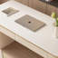 Bureau de style crème moderne et luxueux-2071469824