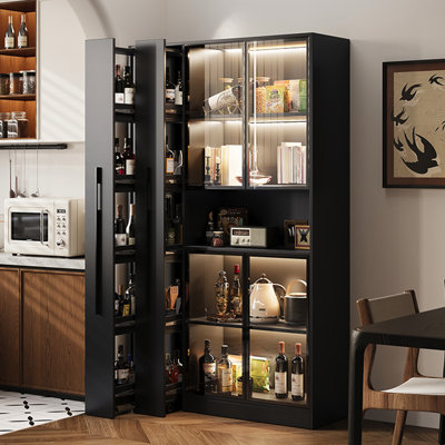 Armoire à vin de coin 47,87 "noire avec bande lumineuse DEL et présentoir en verre trempé, grande capacité de rangement vertical