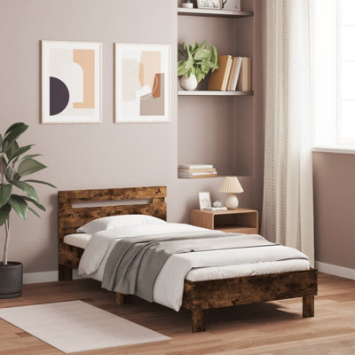 Nikholas Bed