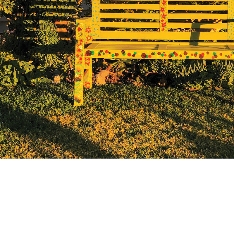 BANC JAUNE Par le photographe Steven A. Heller, H 14 po x l 14 po x P 1,25 po