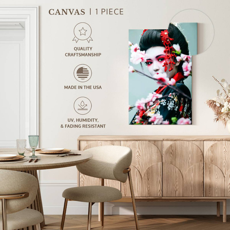 Jeune geisha japonaise, 24" H x 16" W