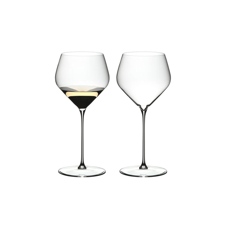 2 glasses Pinot noir Veloce Riedel 