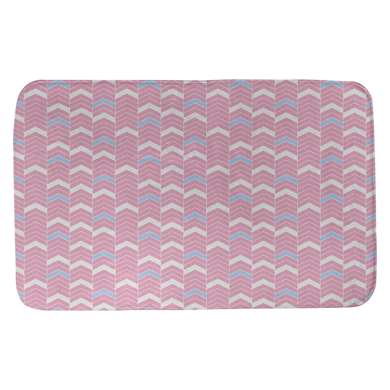 Tapis pour salle de bain lineed chevrons Stephenie, l 21 po x L 34 po, Rose / sarcelle