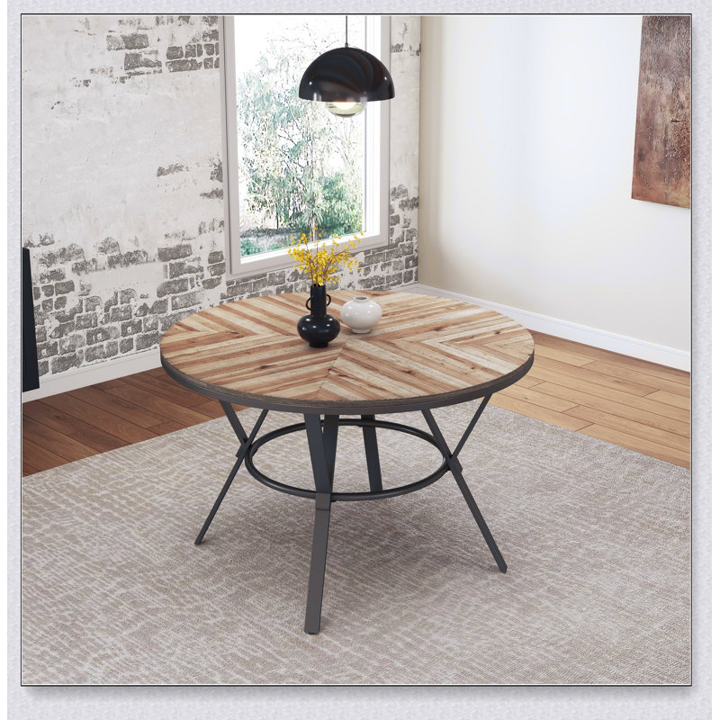 Table de salle à manger d'intérieur avec pieds en métal, bouleau clair