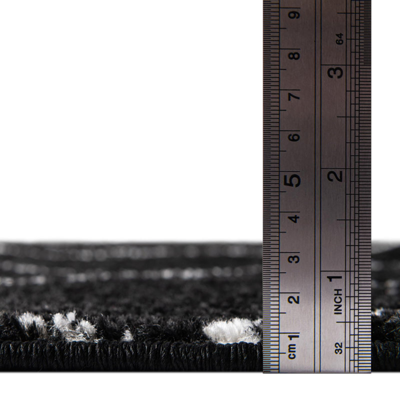 Tapis géométrique Debrodie, Rectangle 2 pi x 3 pi 1 po, Noir