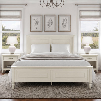 Avila Traditional Solid Wood Platform Bed