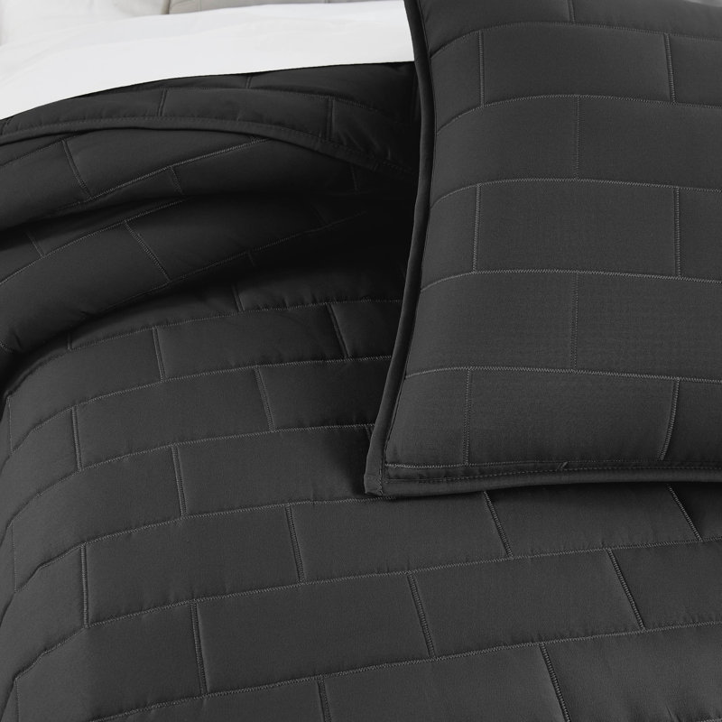 Southshore Fine Linens Brickyard Lightweight Oversized Quilt Set with matching shams, Full/Queen Quilt + 2 Standard Shams