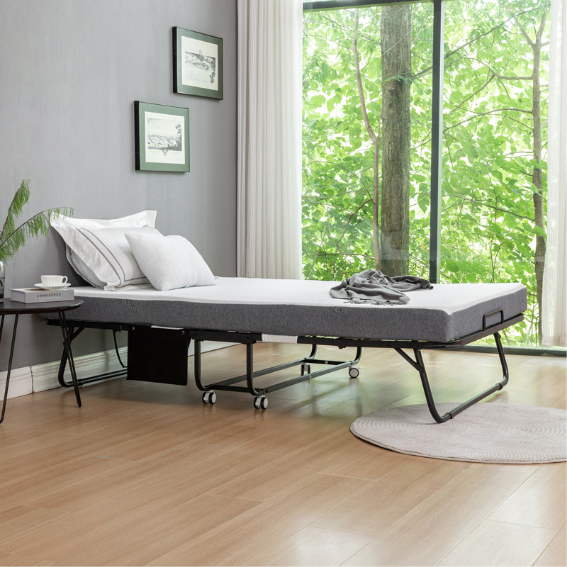 Lit de bébé pliable en mousse à mémoire de forme: 75 po x 45 po, structure en métal, housse de rangement, portatif avec roues pour invités, taille