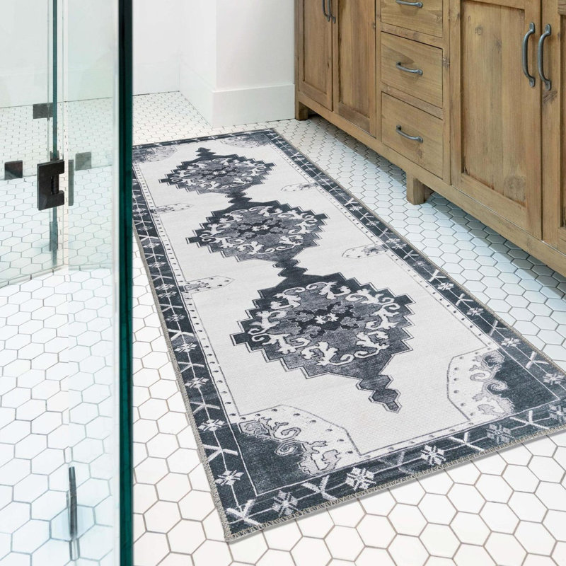Antwane Oriental Indoor Rug, Runner 2'6" x 12'