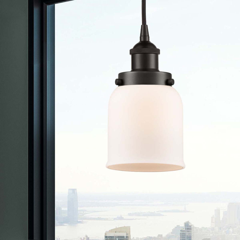 Luminaire suspendu en forme de cloche à 1 lumière Bostonia, Blanc, H 9,5 po x l 5 po x P 5 po, Bronze huilé