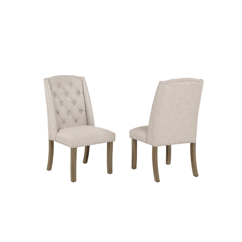 Chaises de salle à manger capitonnées à oreilles avec garniture cloutée, Beige