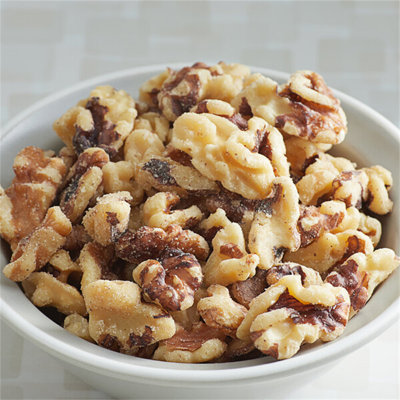 Regal Raw Walnut Halves And Pieces 5 Lb. WS-113WNPCRW5