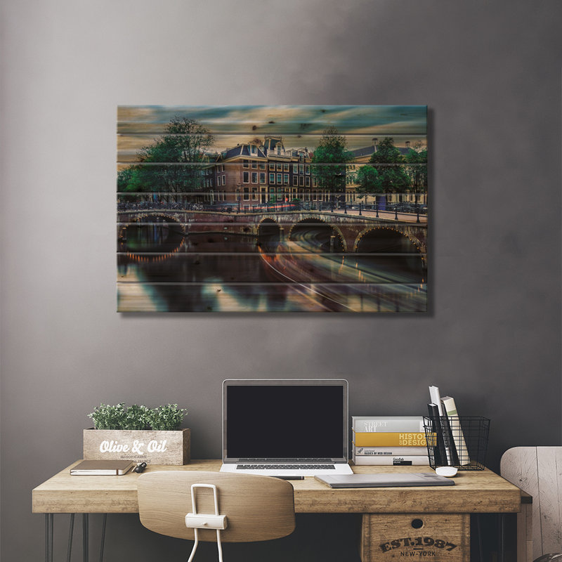 Belle Amsterdam, H 26 po x l 40 po x P 1,5 po