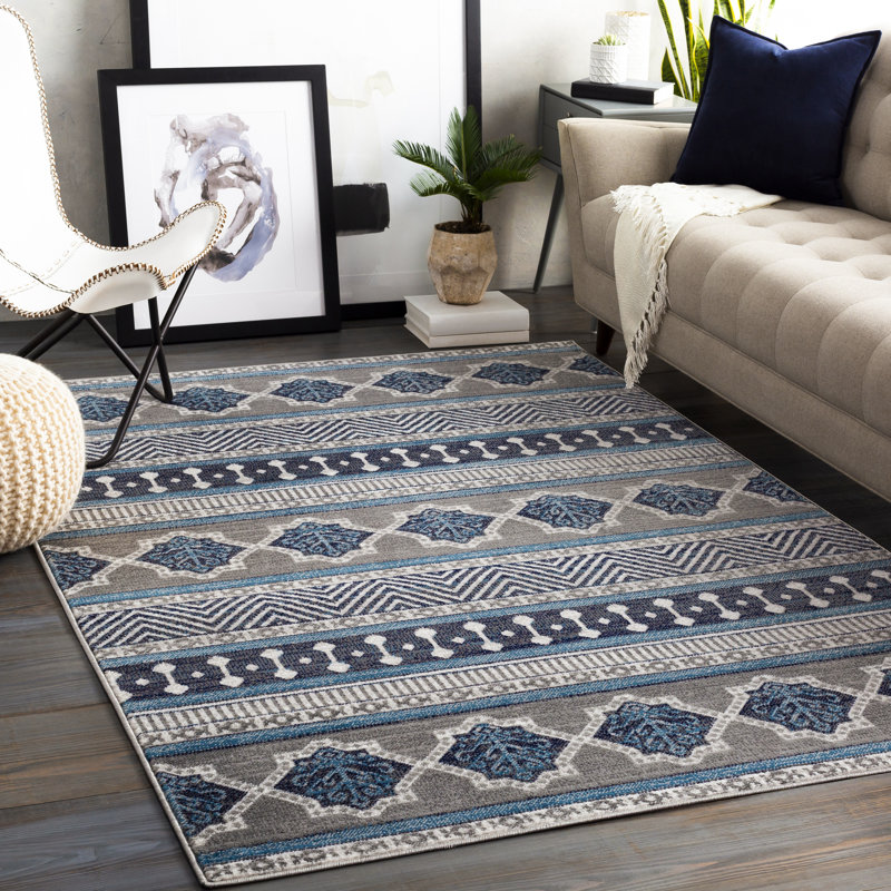 Fitz Oriental Indoor Rug, 6'7" x 9'