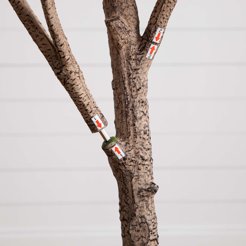 Arbre d'automne, H 96 po x l 46 po x P 46 po
