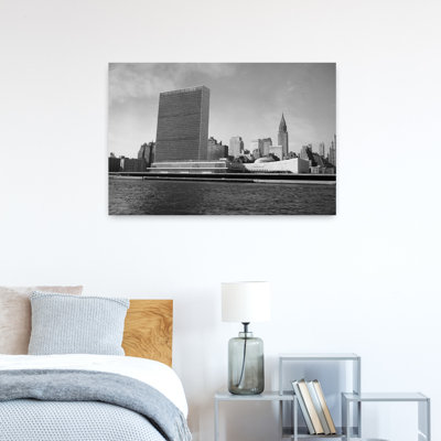Vue des années 1950 du bâtiment des États-Unis et de la ville de New York, East River, New York, États-Unis, rétro classique, art mural rétro
