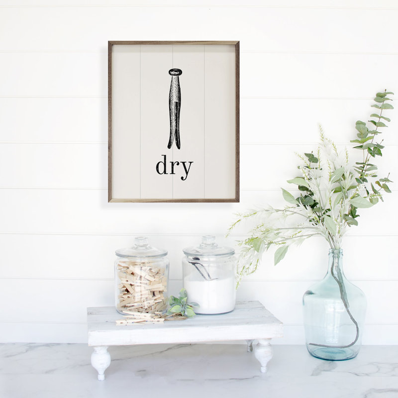 Dry With Icon White, 10" H x 8" W