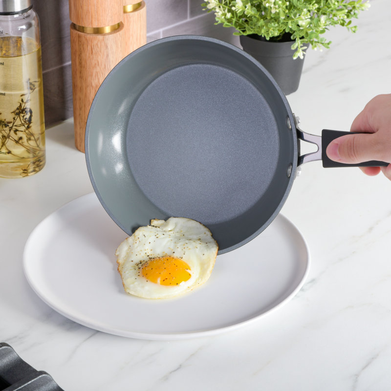 Poêle à frire antiadhésive en aluminium Kenmore Arlington, L 8 po