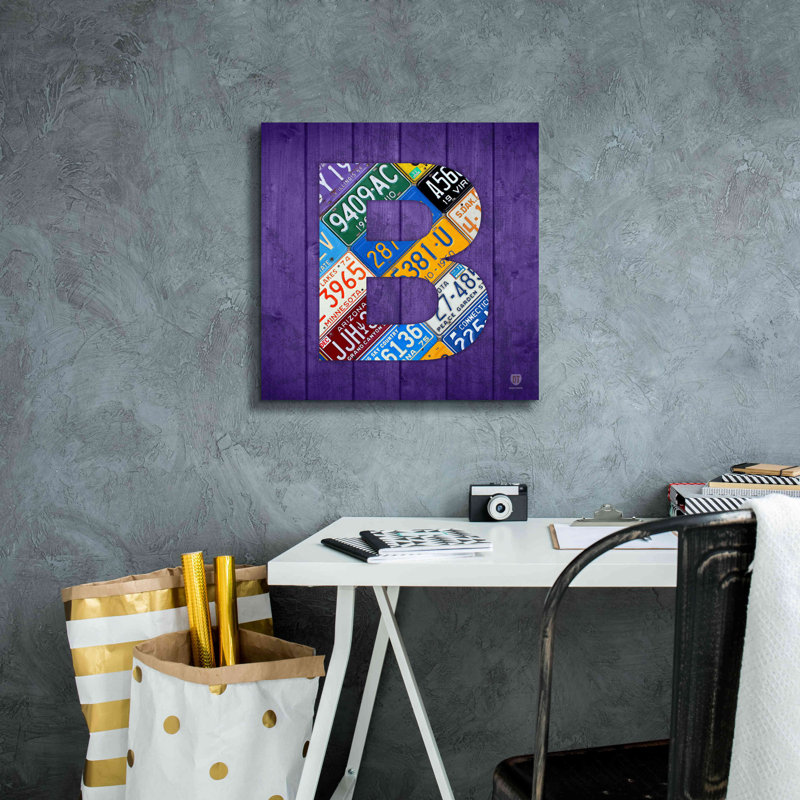 «B» par Design Turnpike, H 18 po x l 18 po x P 0,75 po