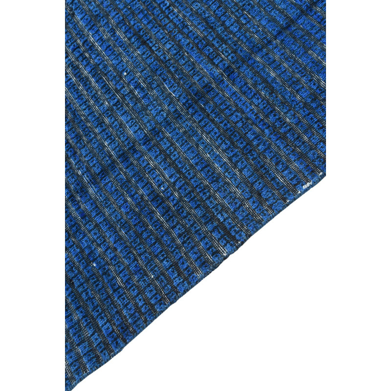 Tapis bleu Outen