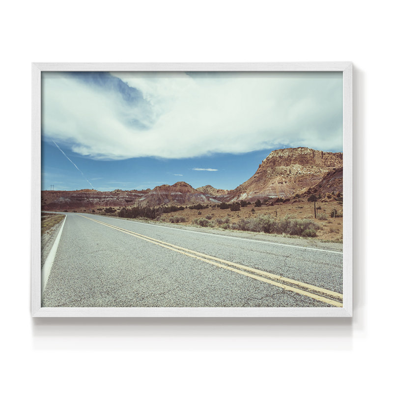 New Mexico Drive I - Impression encadrée - Restickable, H 16 po x l 20 po, Blanc
