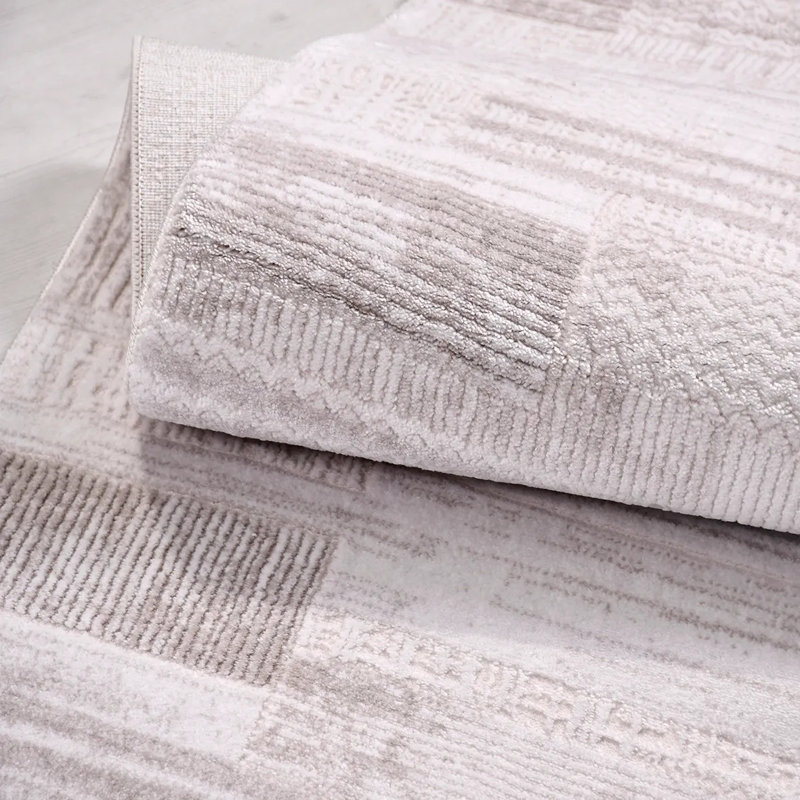 Tapis en polypropylène Jalura Mink Modern résistant aux taches et facile à nettoyer, 2,6 pi x 10 pi