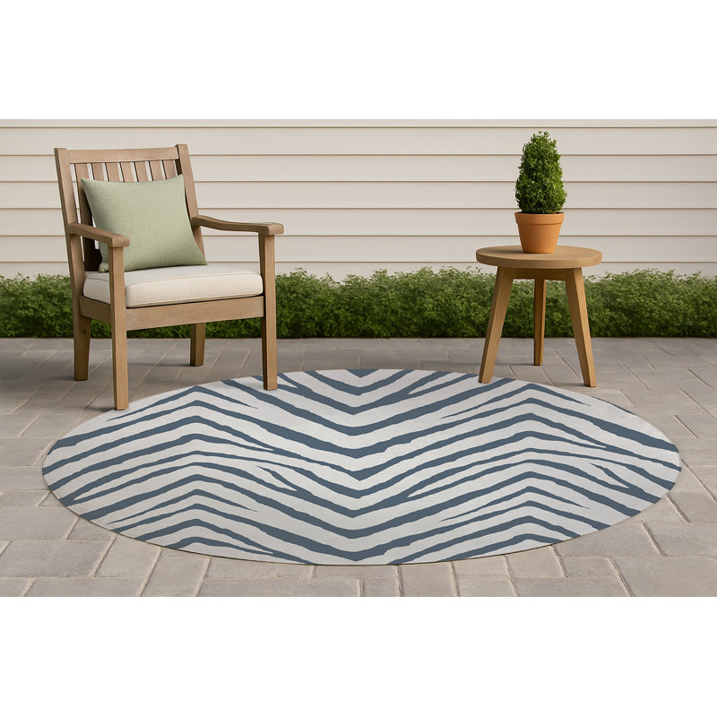Zebra Stripe Non-Slip Outdoor Rug, Round 5'