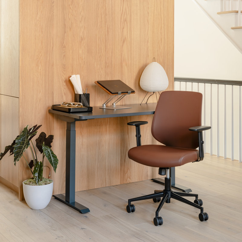Daily Chair, Mahogany, Black