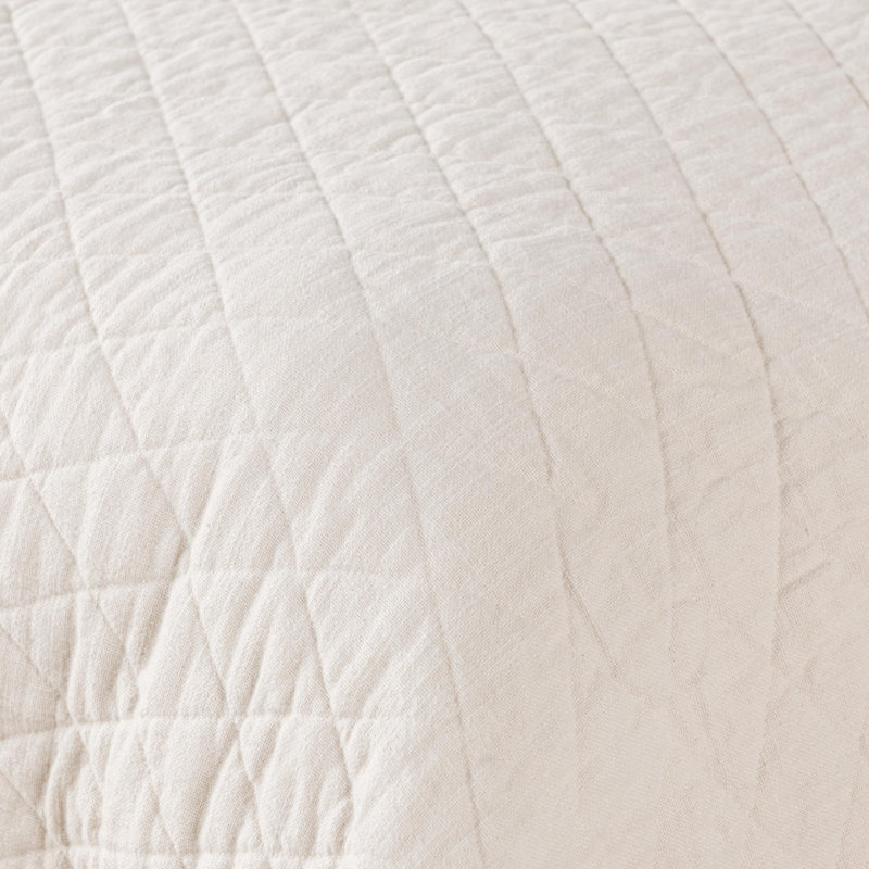 Vintage Lana Quilt, King Quilt + 3 Shams