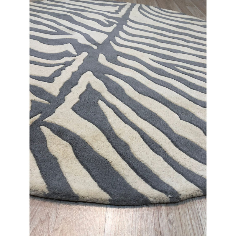 Hand Tufted Wool Area Rug in Gray