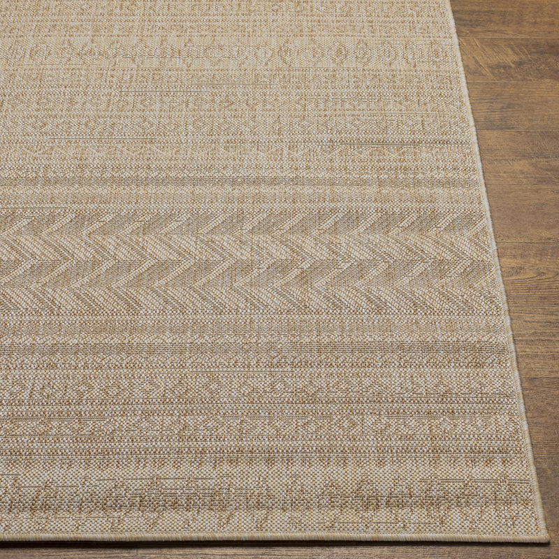 Tapis intérieur / extérieur brun clair Mendota, Rectangle 7 pi 10 po x 10 pi 2 po