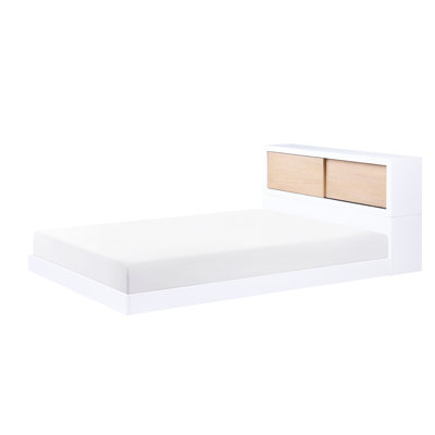 Lit double pour chambre à coucher avec tête de lit bibliothèque blanche - sans base, finition 2 tons, style Mid-Century moderne et sommier tapissier naturel