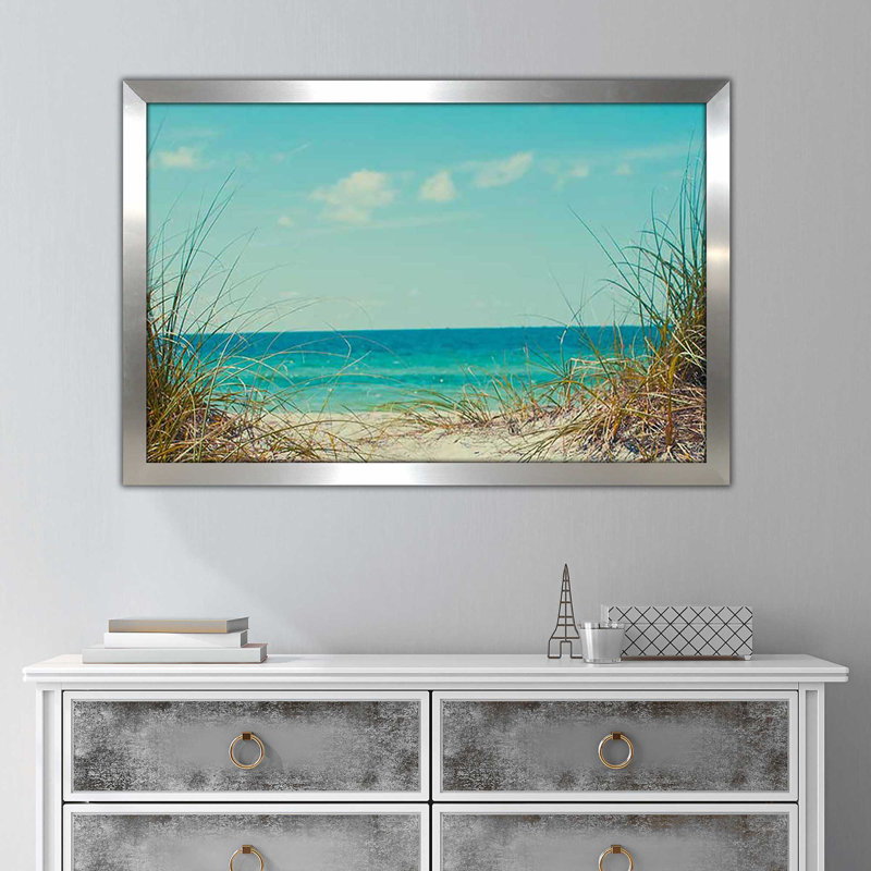 «Perfect Day I» par - photographie, H 27,5 po x l 39,5 po x P 0,75 po, Encadrement argenté