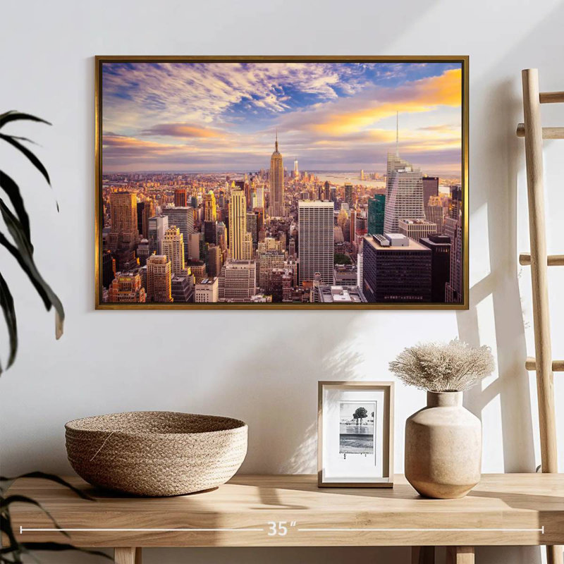NY d'en haut, 25 po x 17 po, Cadre flottant doré