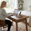 Bureau 55 po avec tiroir, table d'écriture en bois