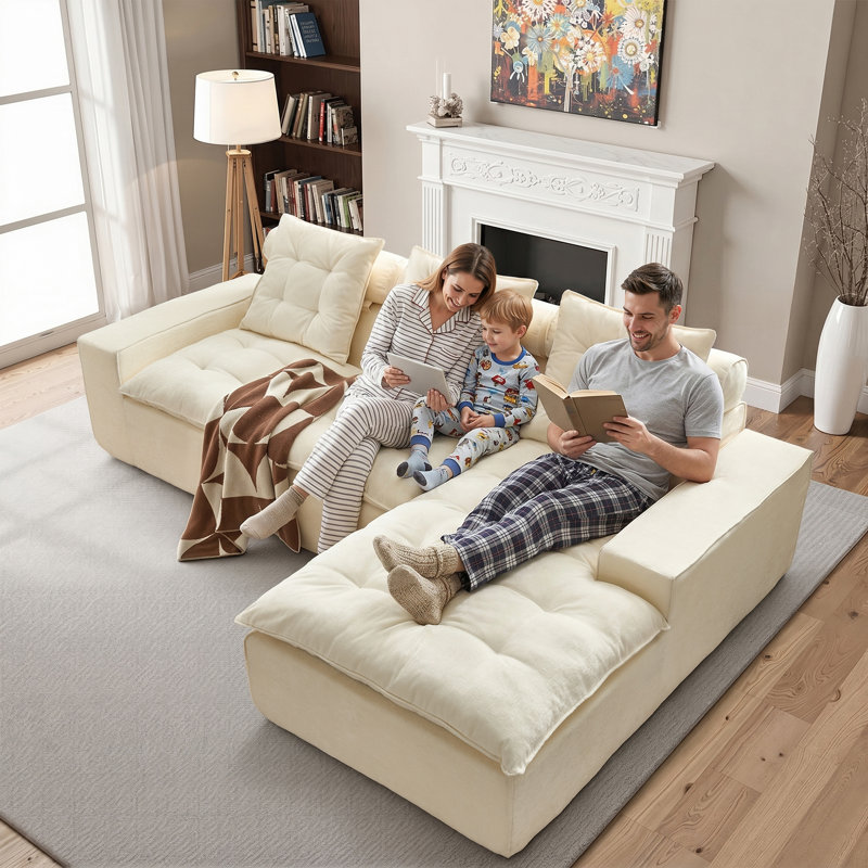 Canapé 106 po en chenille avec méridienne faisant face à la droite, Beige