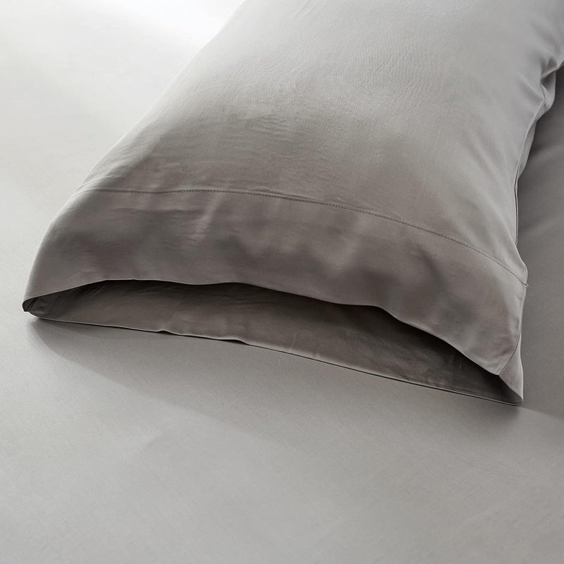 Taie d'oreiller rafraîchissante pour dormeurs chauds et sueurs nocturnes, ensemble de 2 taies d'oreiller 100% rayonne pour grand lit, taies d'oreiller enveloppantes et soyeuses, grises, 20 po x 30 po
