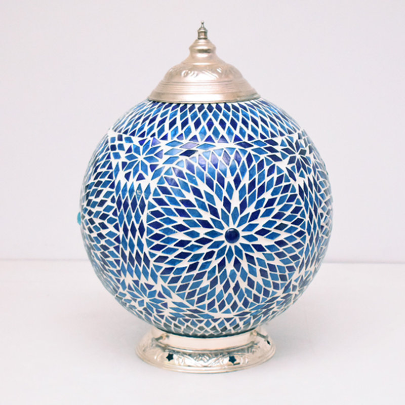 Chavarria Metal Table Lamp, Blue