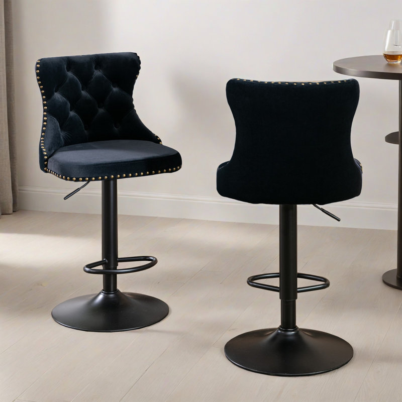 Tabourets de bar pivotants en velours à hauteur de comptoir avec dossier pour pub et îlot de cuisine (ensemble de 2), Noir