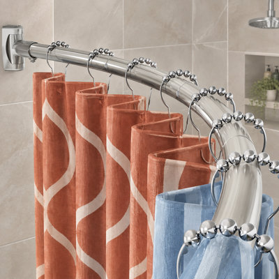 Une tringle de rideau de douche courbée arquée réglable en nickel avec une portée télescopique de 20 à 84 pouces; La tringle de salle de bain résistante à la rouille est facile à assembler et nécessite un perçage.