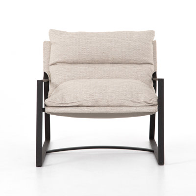 Chaise de patio avec coussins