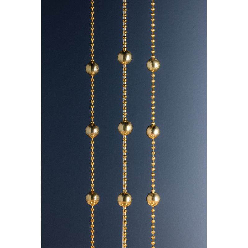 Valeria Pendant, 28, 3