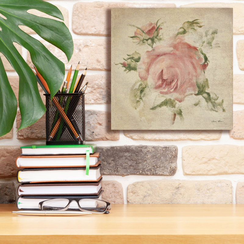 Art mural sur toile Winston Porter «Pale Pink Rose On Antique Linen» par Cheri Blum, H 12 po x l 12 po x P 0,75 po