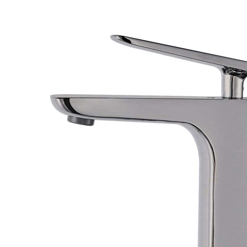 Robinet de lavabo à poignée simple à finition nickel brossé