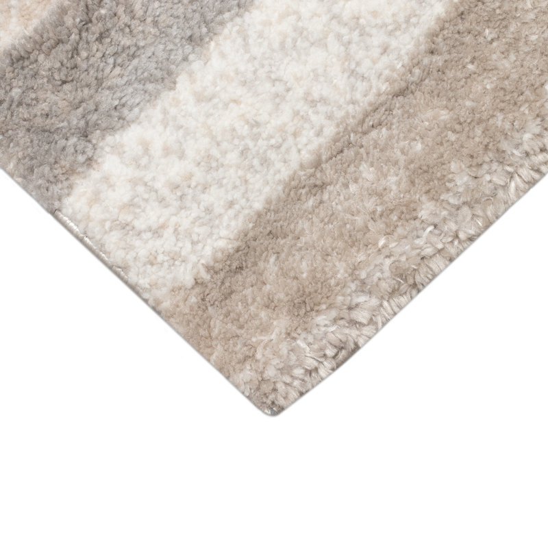 Gakai Performance Indoor Rug, Runner 1'11" x 7'6"