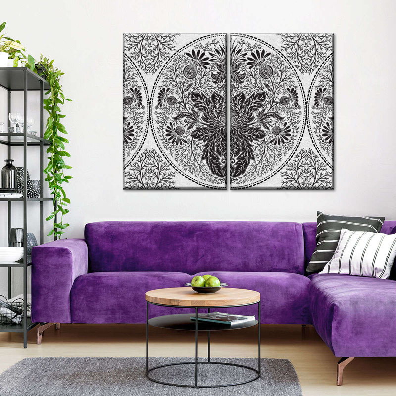 «Black Damask», reproduction sur toile, H 36 po x l 49 po x P 1,25 po