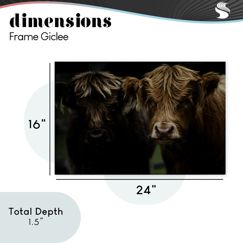 La vache fait face à une paire de toiles montagneuses, conception par Amy Carroll, H 16 po x l 24 po