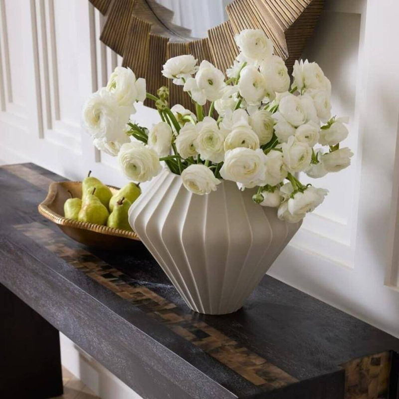 Kaliana Porcelain China Table Vase