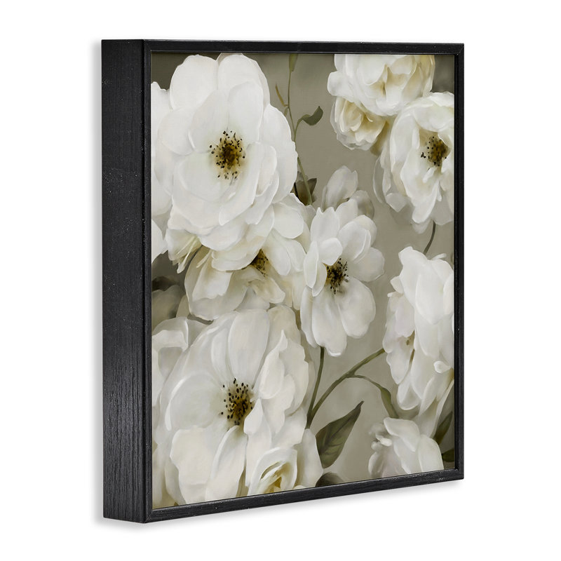 Abondance de fleurs blanches encadrées, estampe numérique, design par Carol Robinson, H 12 po x l 12 po