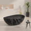 Baignoire de trempage autoportante en résine à surface solide de 63 po de forme ovale en forme d'œuf, conception courbée ondulée avec drain et trop-plein, texture de marbre luxueuse-128785947